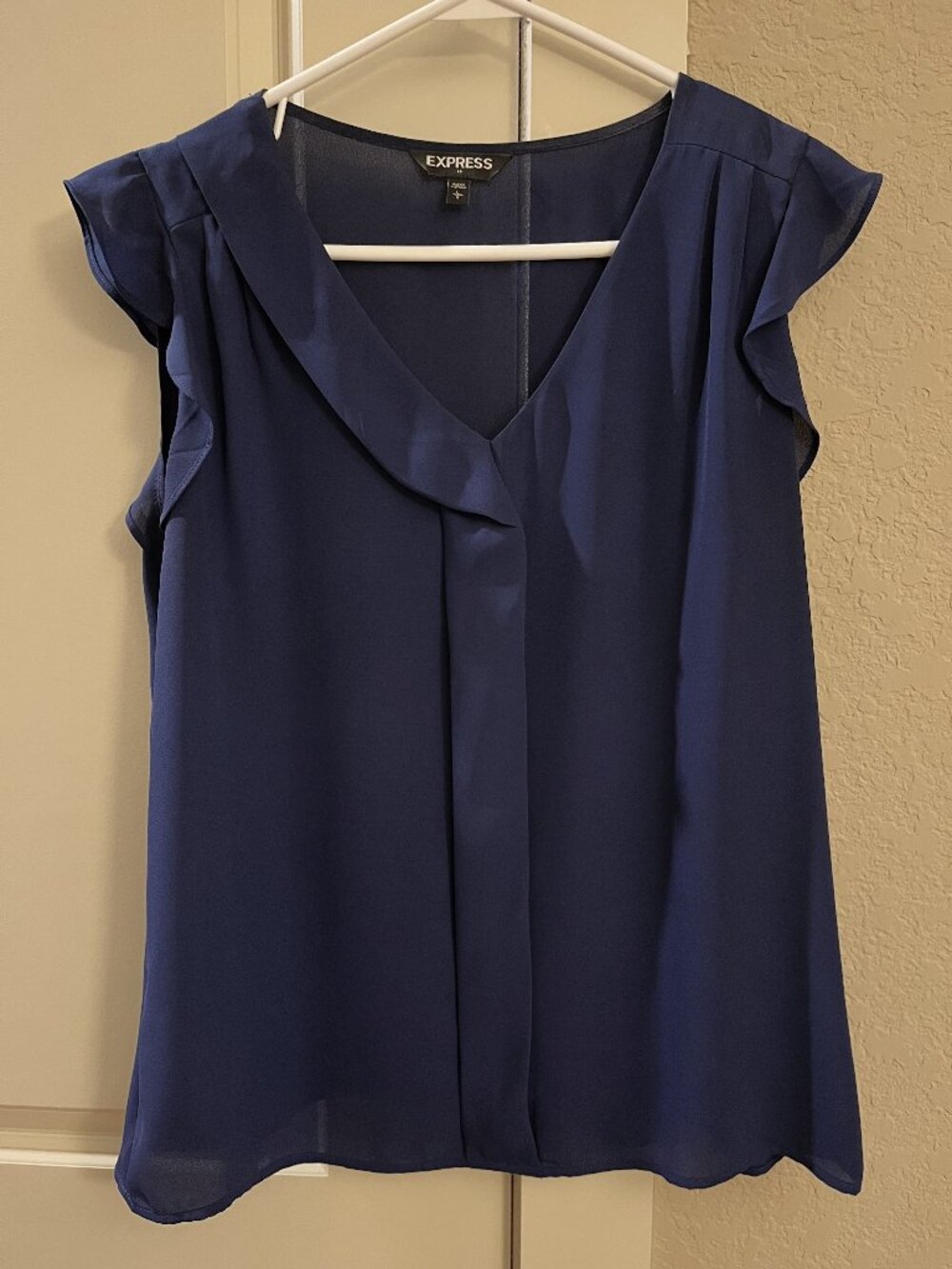 Women's Express Navy Blue Sleeveless Tank Top Style Blouse Shirt Top